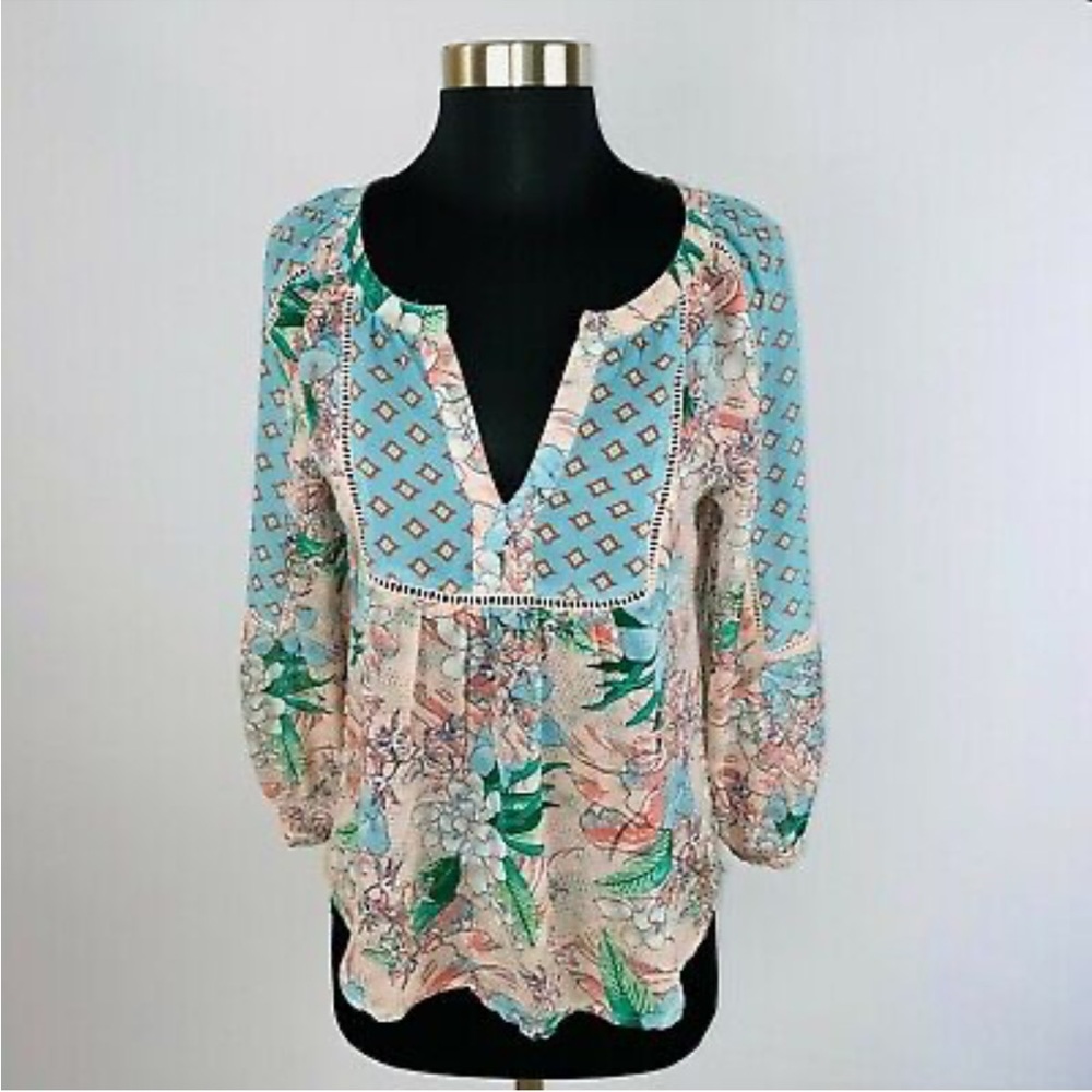 •LOVE FIRE•PINK & BLUE FLORAL BOHO SEMI-SHEER HI-LOW CURVE HEM 3/4 SLEEVE TOP XS